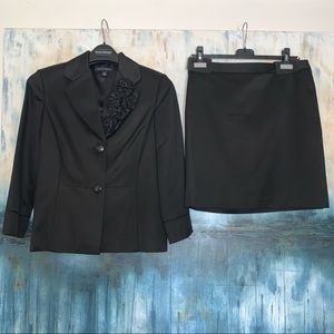 Banana Republic Blazer & Skirt (2-piece set)